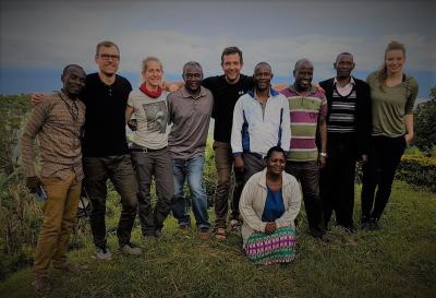 Gruppenfoto-Mtii-Projektteam 2018 und Pastor