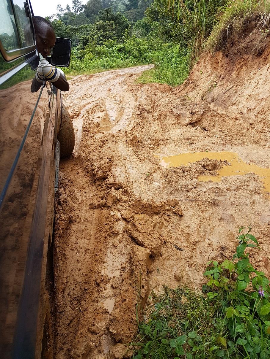 Mit dem Geländewagen während der Regenzeit durch die Suedpare-Berge 2018