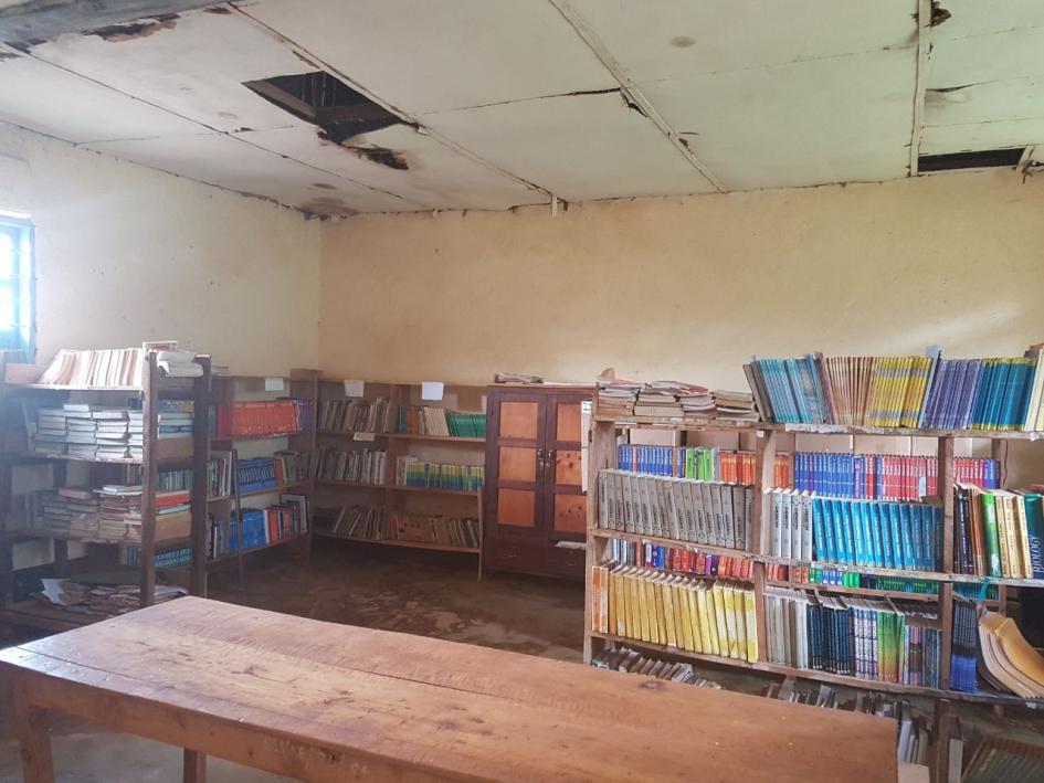 library_shighatini Bibliothek Shigatini Secondary School